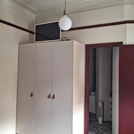 Easy Host Oporto