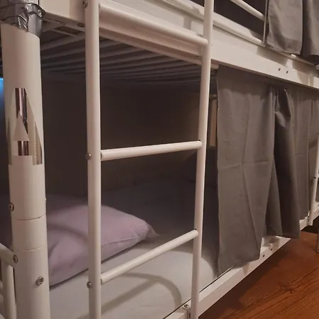 Hostal Easy Host *